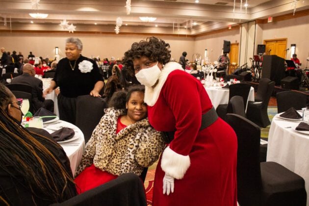 he Recorder Women’s Auxiliary hosted “A Legendary Function at an Uptown Junction” on Dec. 10 that featured live music, vendors, a raffle and a fashion show.