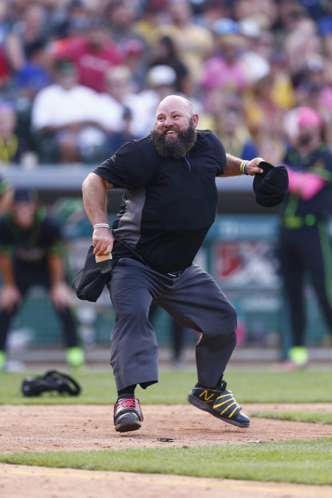 Savannah Bananas photos