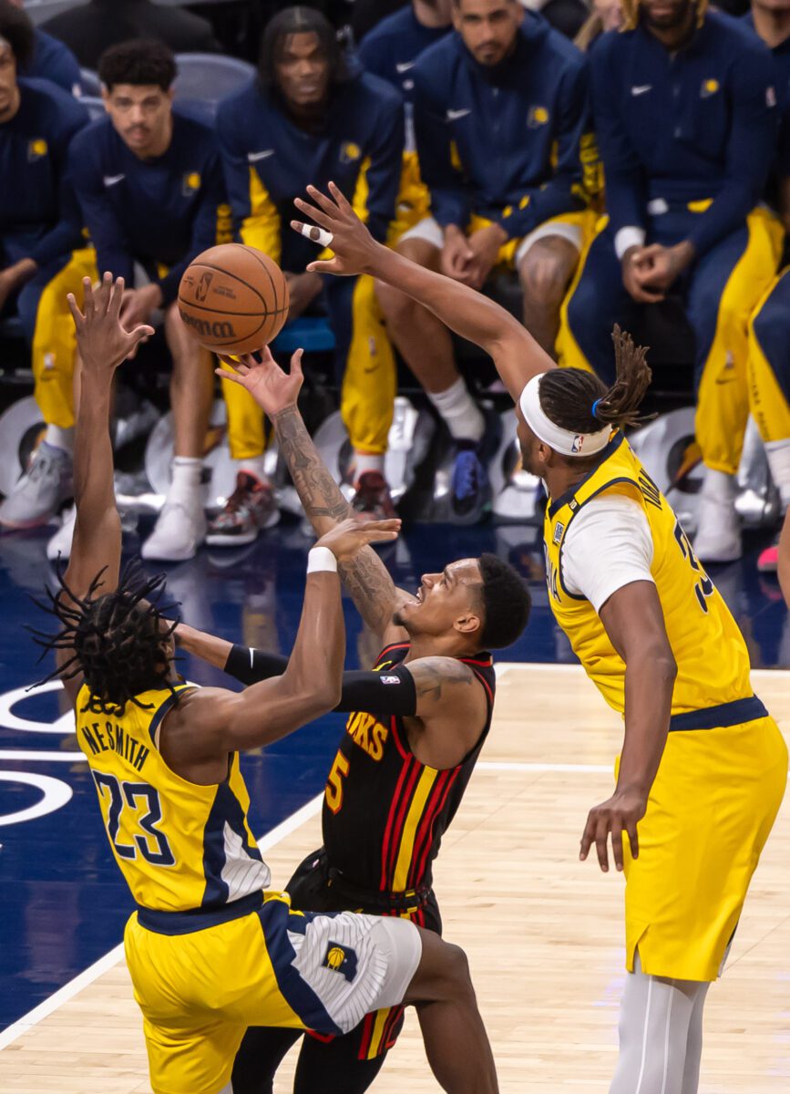 Atlanta Hawks at Indiana Pacers at Gainbridge Fieldhouse in Downtown Indianapolis, IN on April 14, 2024. (Photo/Walt Thomas)
