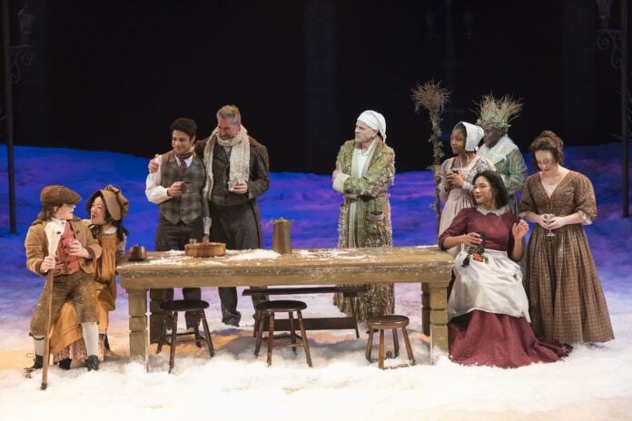 Whether a first-timer or seasoned supporter of the arts, here are a few tehater etiquette dos and don'ts to keep in mind when attending a performance.