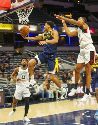 Indiana Mad Ants' Ray J Dennis versus the Toronto 905 on March 3, 2025 at Gainbridge Fieldhouse in downtown Indianapolis, Indiana. (Photo/David Dixon)