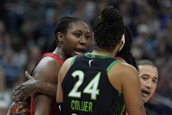 Indiana Fever Commissioner's Cup 2025.