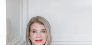 Martha Hoover, A Longer Table